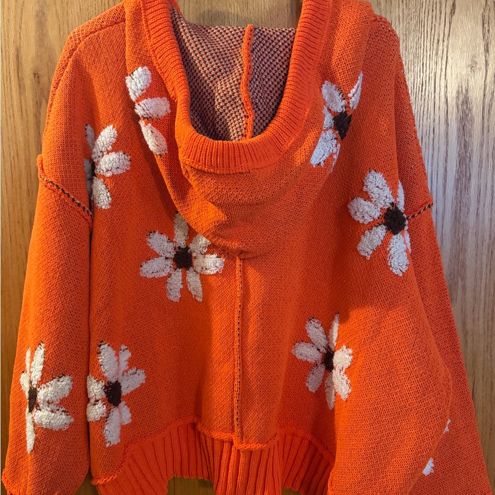 POL Orange V-Neck Sweater with White Floral Design - Picture 3 of 4